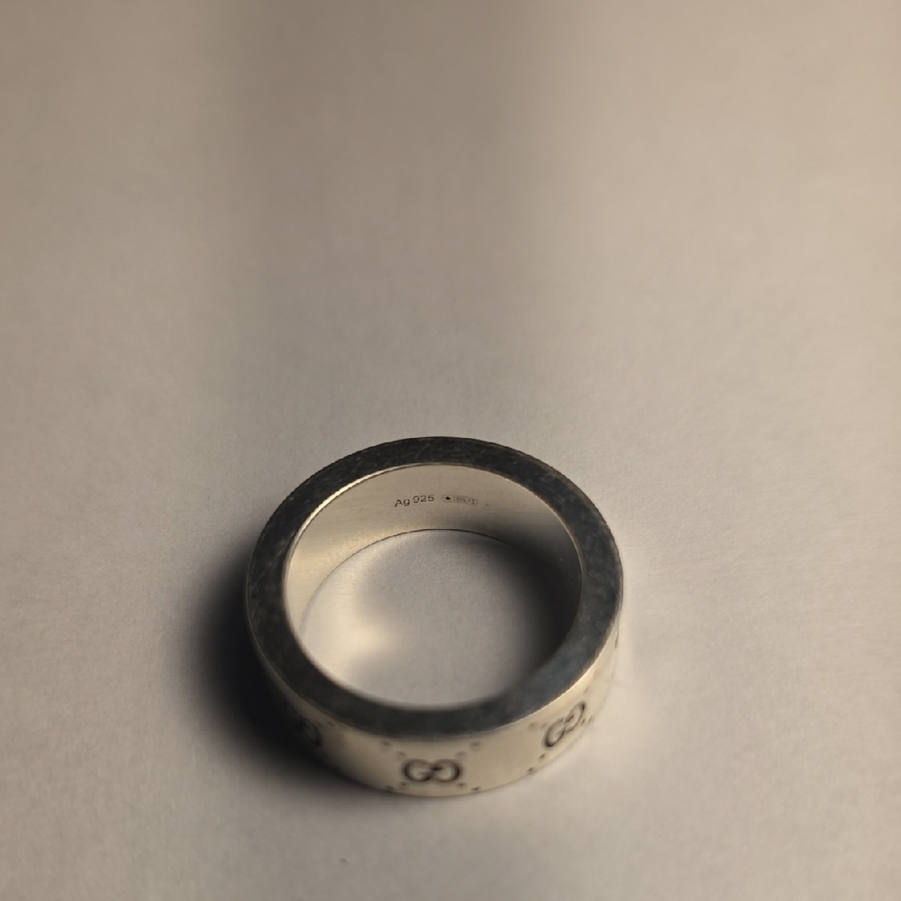 Gucci Silver Ring with Black Logo - Picture 3 of 8
